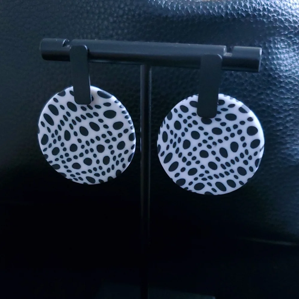 Fashion‎ earrings